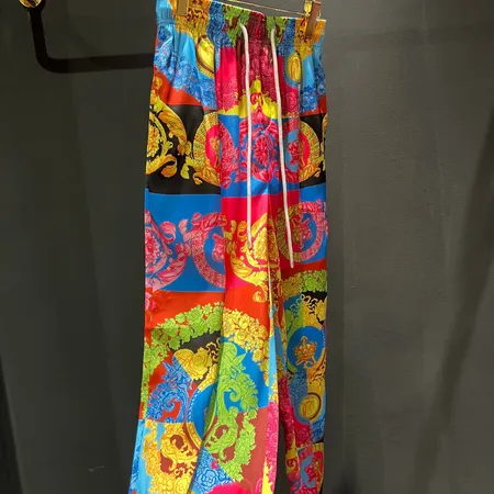 ヴェルサーチ カジュアルパンツ