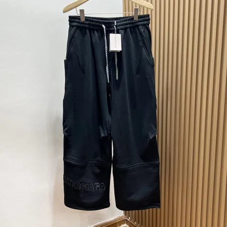 バレンシアガ カジュアルパンツ