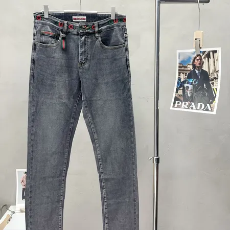 グッチ ジーンズ