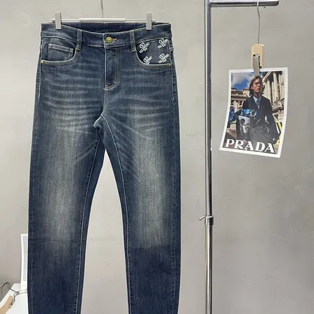 ヴァレンティノ ジーンズ