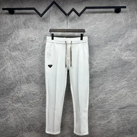 プラダ カジュアルパンツ