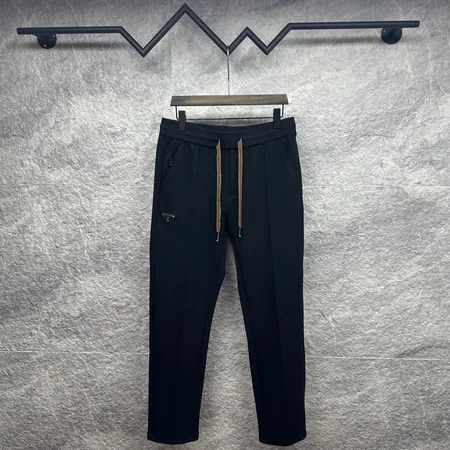 プラダ カジュアルパンツ