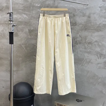 バレンシアガ カジュアルパンツ