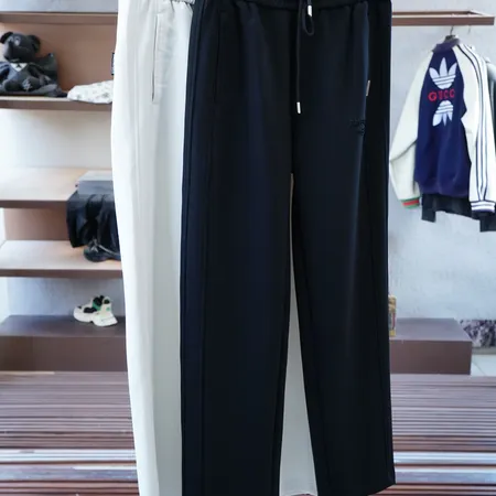 バレンシアガ カジュアルパンツ