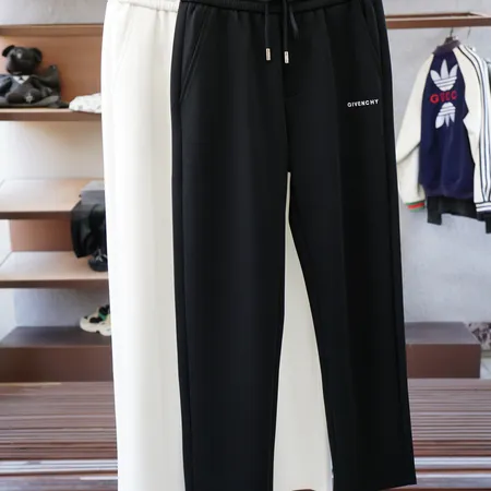 ジバンシィ カジュアルパンツ