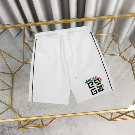 バレンシアガ ショートパンツ