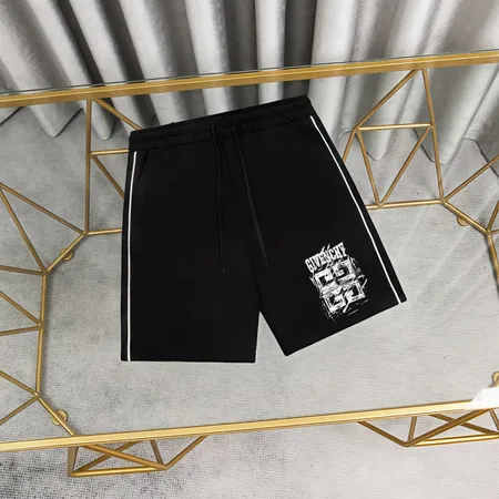 バレンシアガ ショートパンツ