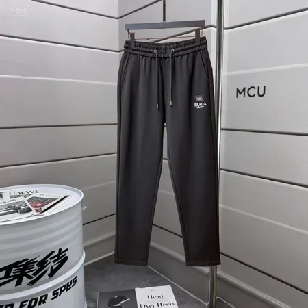 プラダ カジュアルパンツ