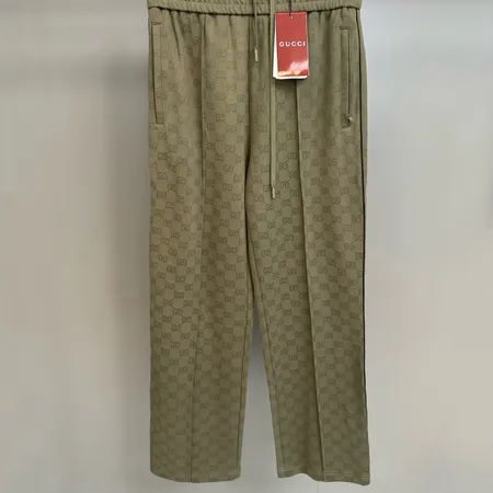 グッチ カジュアルパンツ
