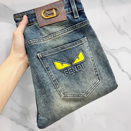 フェンディ ジーンズ