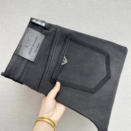 アルマーニ ジーンズ