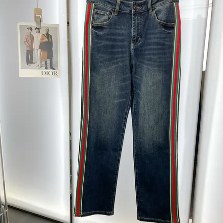 グッチ ジーンズ