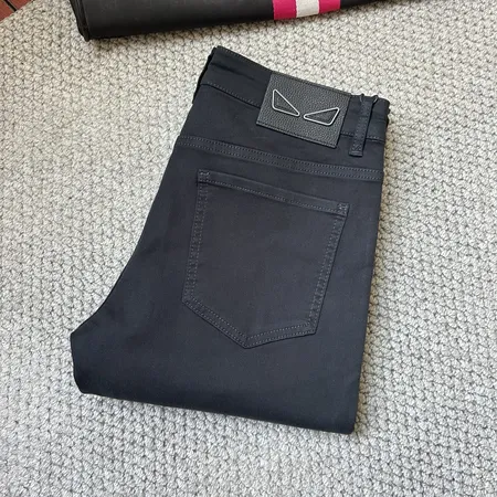 フェンディ ジーンズ