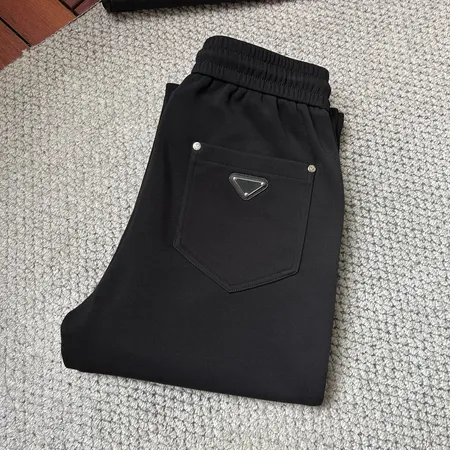 プラダ カジュアルパンツ