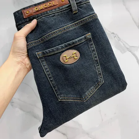 グッチ ジーンズ