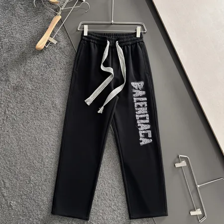 バレンシアガ カジュアルパンツ