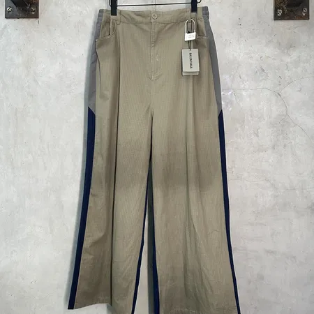 バレンシアガ カジュアルパンツ