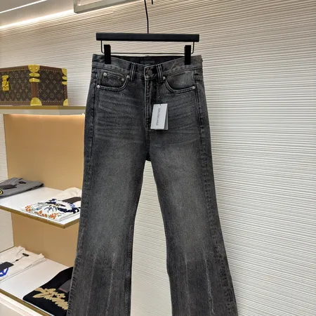 バレンシアガ ジーンズ