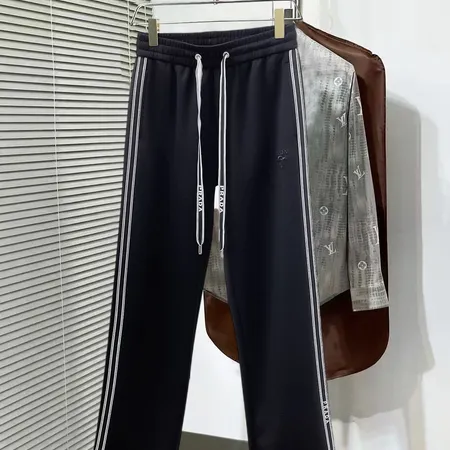 プラダ カジュアルパンツ