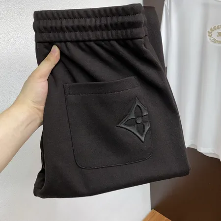 ルイヴィトン カジュアルパンツ