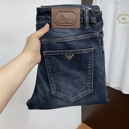 アルマーニ ジーンズ