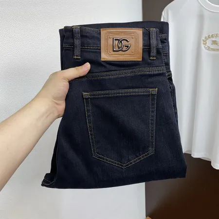 ヴィヴィアン・ウエストウッド ジーンズ