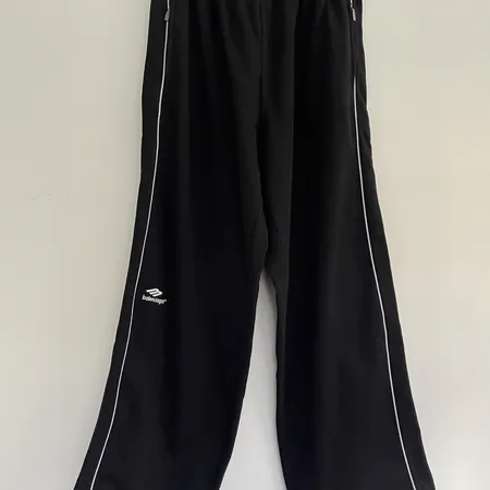 バレンシアガ カジュアルパンツ