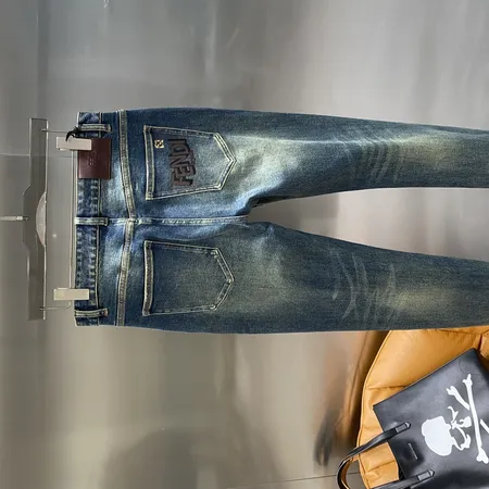 フェンディ ジーンズ