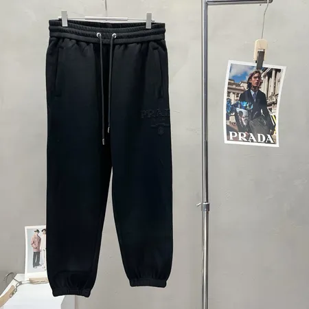 プラダ カジュアルパンツ