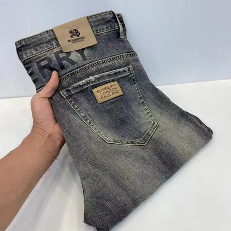 バーバリー ス ジーンズ