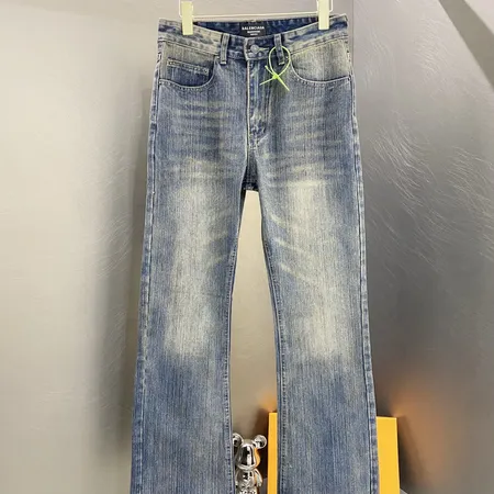 バレンシアガ ジーンズ