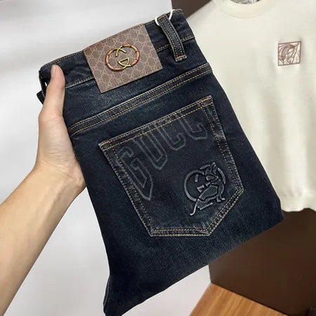 グッチ ジーンズ