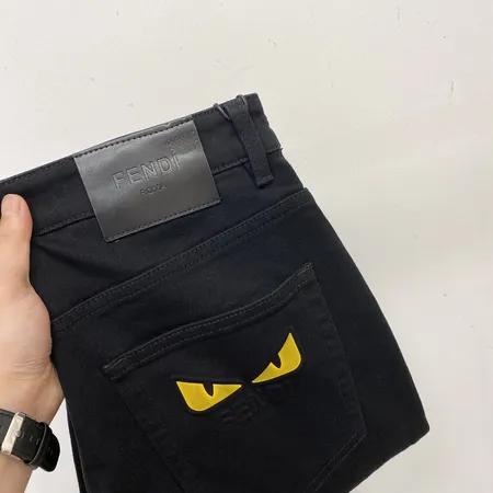 フェンディ ジーンズ