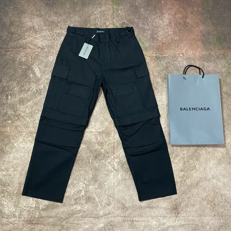 バレンシアガ カジュアルパンツ