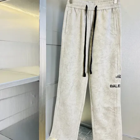 バレンシアガ カジュアルパンツ