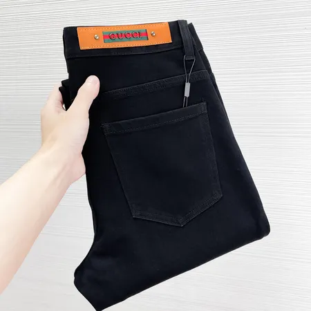 グッチ ジーンズ