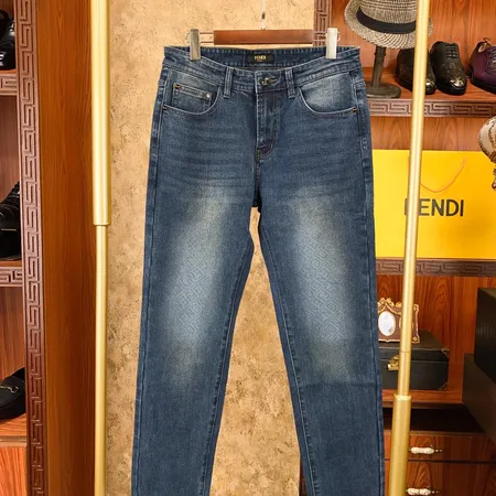 フェンディ ジーンズ