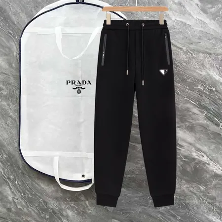 プラダ カジュアルパンツ
