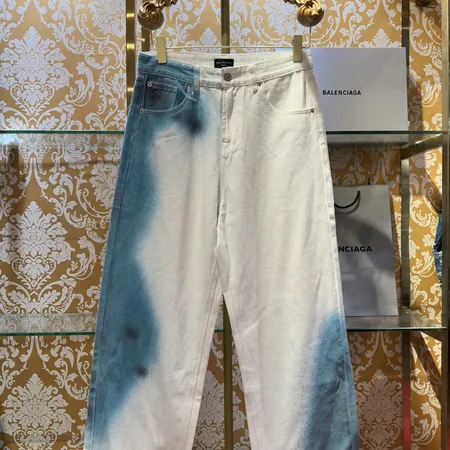 バレンシアガ ジーンズ