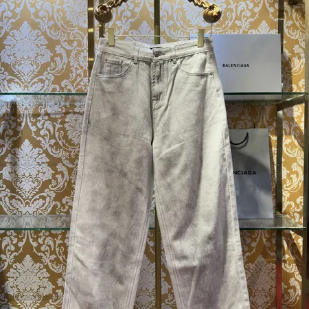 バレンシアガ ジーンズ