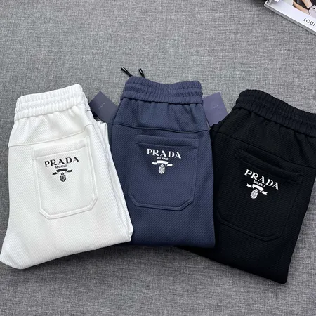 プラダ カジュアルパンツ