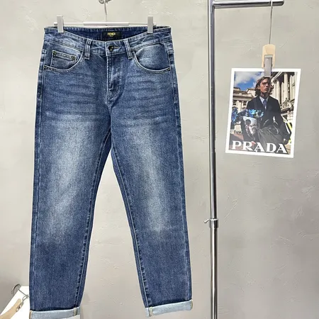 フェンディ ジーンズ