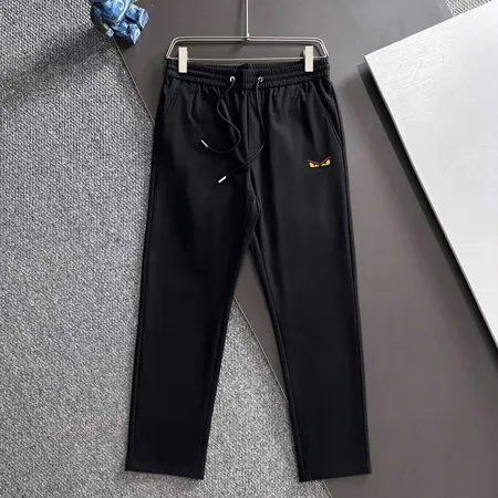 フェンディ カジュアルパンツ