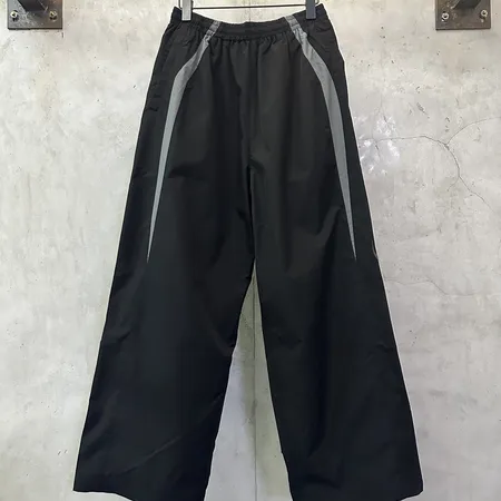 バレンシアガ カジュアルパンツ