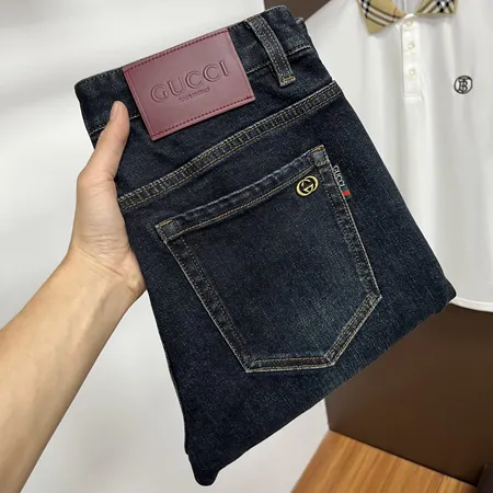 グッチ ジーンズ