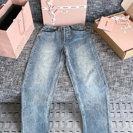 フェラガモ ジーンズ