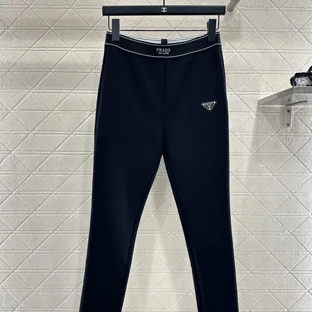 プラダ カジュアルパンツ