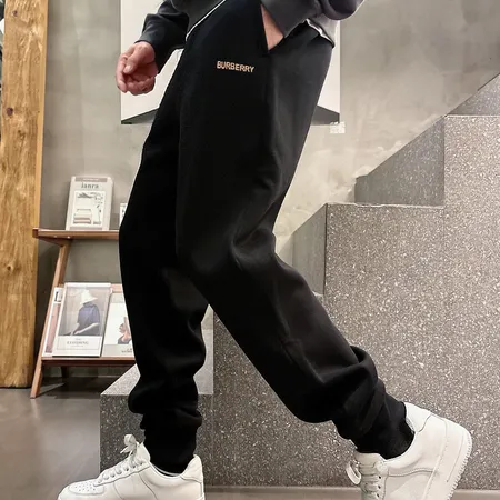 バーバリー ス カジュアルパンツ