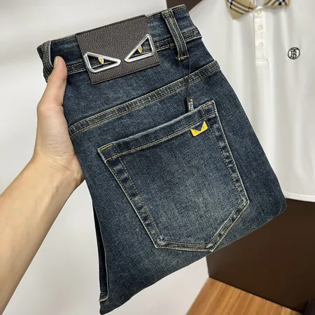 フェンディ ジーンズ