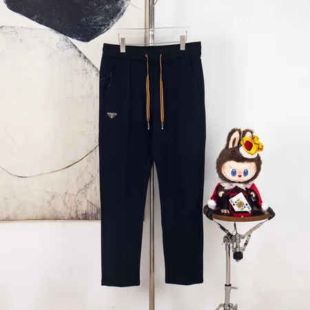 プラダ カジュアルパンツ